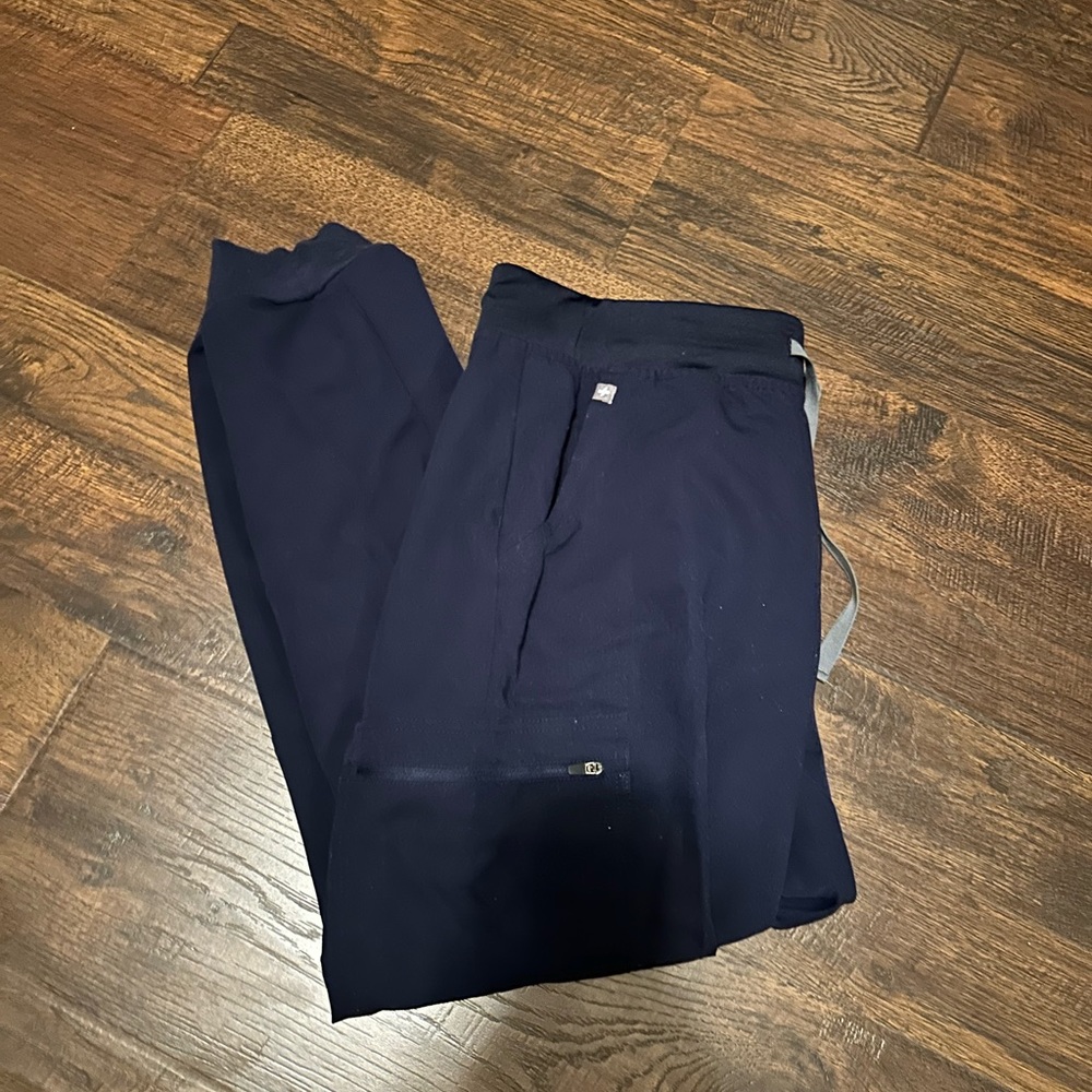 Navy Zamora joggers
